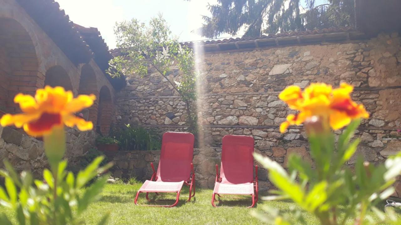 Sarafova Guest House Koprivchtitsa Extérieur photo
