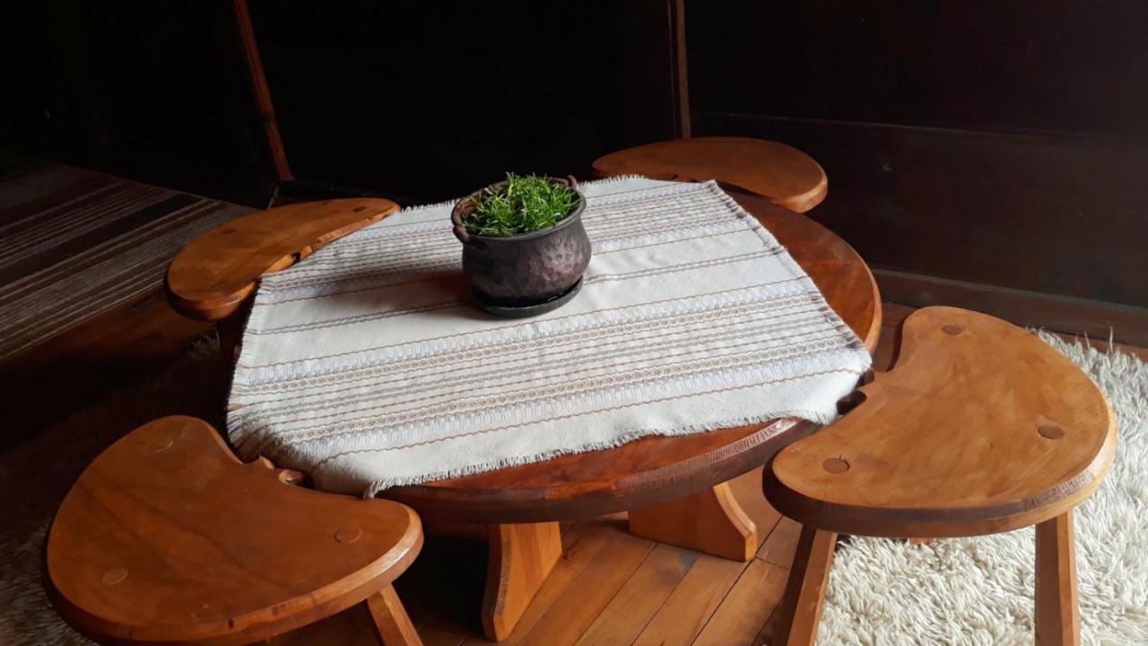Sarafova Guest House Koprivchtitsa Extérieur photo